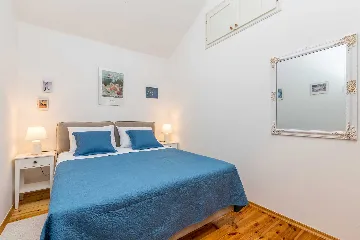 Two-Bedroom House with Pool in Malinska