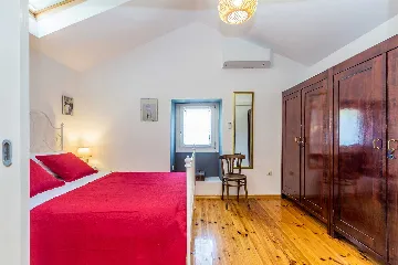 Two-Bedroom House with Pool in Malinska