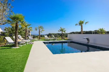 Villa in Krk for 8 Guests with Heated Pool