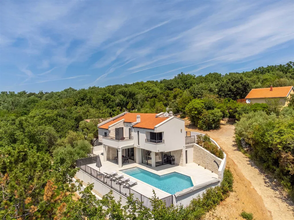 Prekrasna Villa TIMES s grijanim bazenom