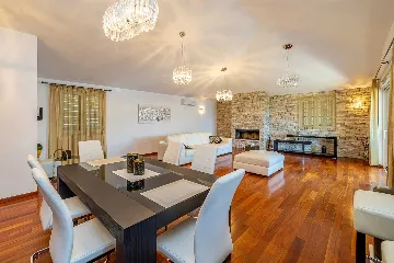 Malinska Penthouse Apartment with Private Jacuzzi