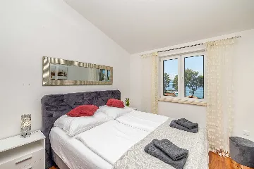 Malinska Penthouse Apartment with Private Jacuzzi