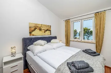 Malinska Penthouse Apartment with Private Jacuzzi