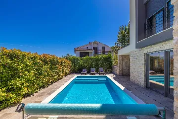 Njivice Apartment with Heated Pool and Private Yard