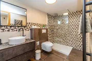 Njivice Apartment with Heated Pool and Private Yard