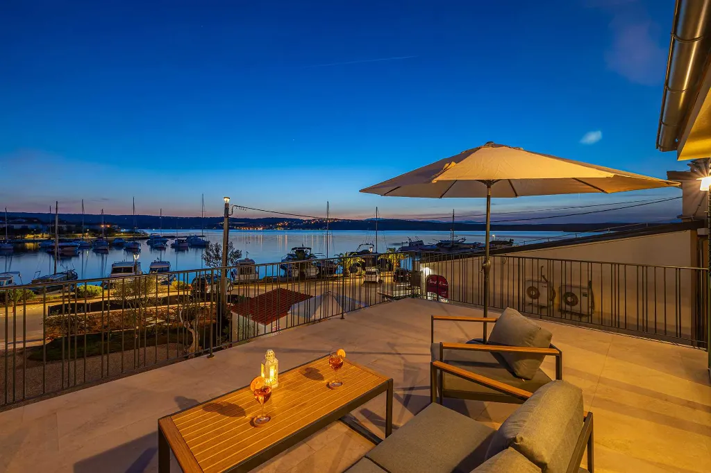 Villa in Klimno with Heated Pool and Sea View