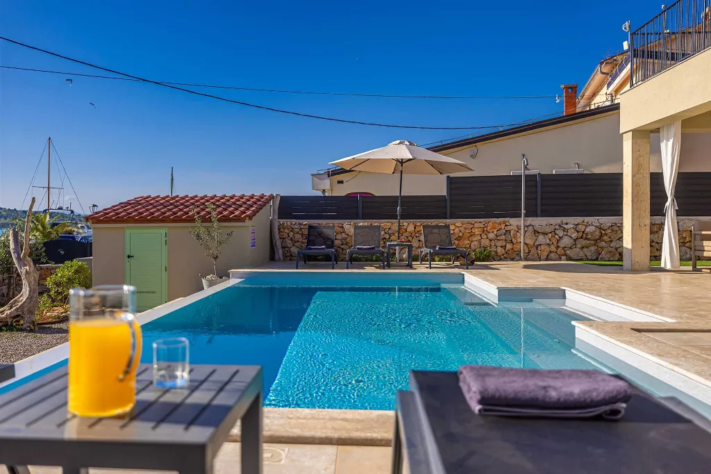 Villa in Klimno with Heated Pool and Sea View