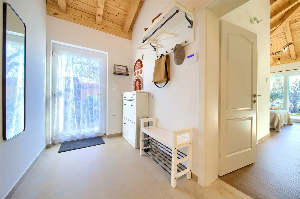 Villa in Klimno with Heated Pool and Sea View