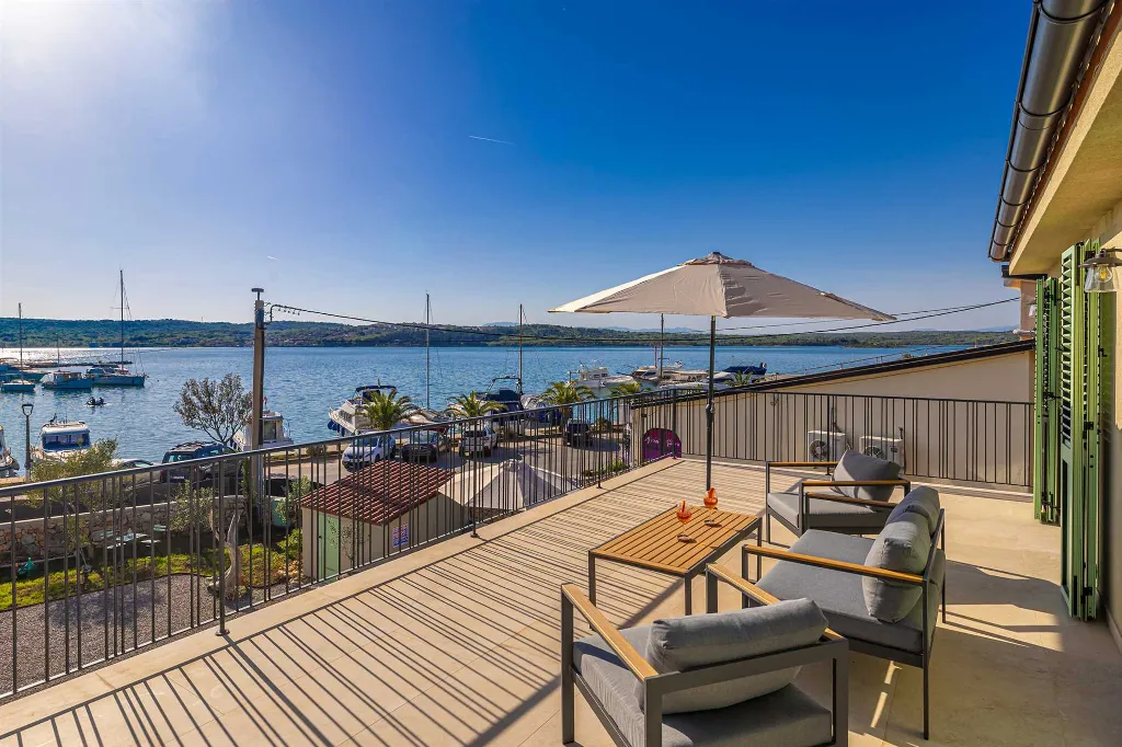 Villa in Klimno with Heated Pool and Sea View