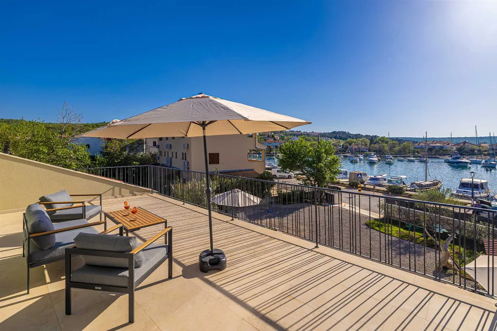 Villa in Klimno with Heated Pool and Sea View