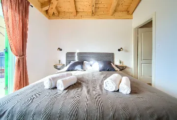 Villa in Klimno with Heated Pool and Sea View