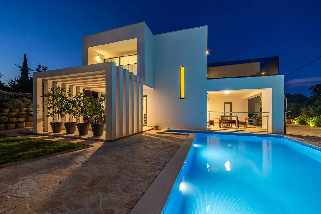 Private Pool Villa in Žgaljići for 10 Guests
