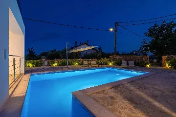 Private Pool Villa in Žgaljići for 10 Guests