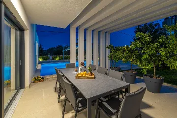 Private Pool Villa in Žgaljići for 10 Guests