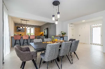 Private Pool Villa in Žgaljići for 10 Guests