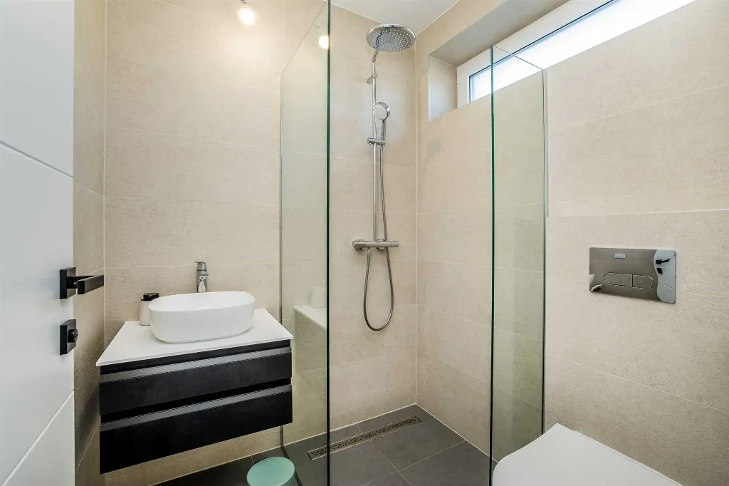 Private Pool Villa in Žgaljići for 10 Guests