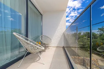 Private Pool Villa in Žgaljići for 10 Guests