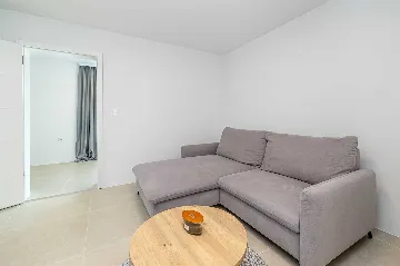 Private Pool Villa in Žgaljići for 10 Guests