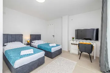 Private Pool Villa in Žgaljići for 10 Guests