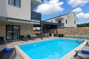 Malinska 3-Bedroom House with Heated Private Pool