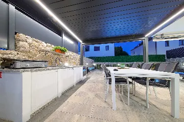 Malinska 3-Bedroom House with Heated Private Pool