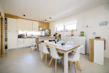 Malinska 3-Bedroom House with Heated Private Pool