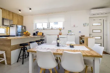 Malinska 3-Bedroom House with Heated Private Pool