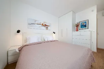 Malinska 3-Bedroom House with Heated Private Pool