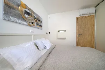 Malinska 3-Bedroom House with Heated Private Pool