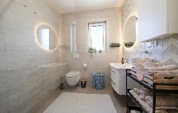 Malinska 3-Bedroom House with Heated Private Pool