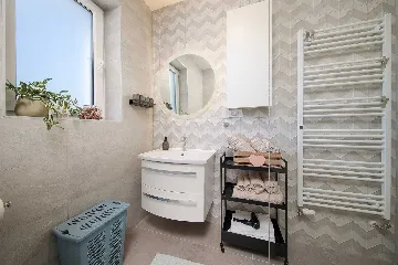 Malinska 3-Bedroom House with Heated Private Pool