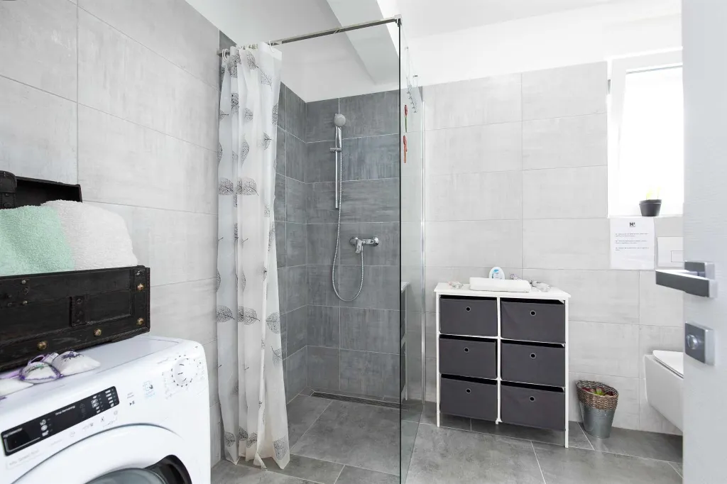 Ground-Floor Apartment in Čižići with Pool