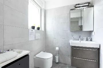 Ground-Floor Apartment in Čižići with Pool