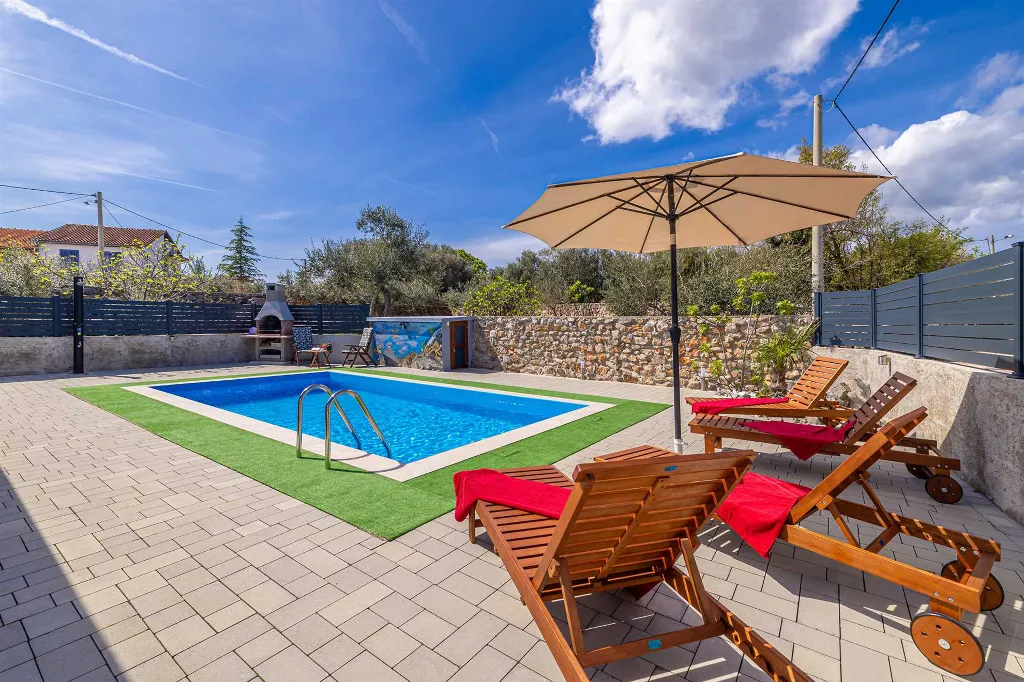 Holiday House in Žestilac for Up to 6 Guests