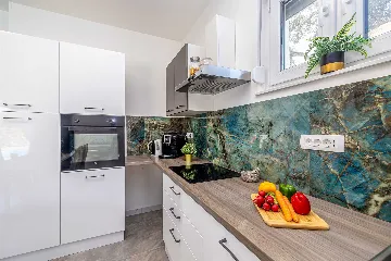 Holiday House in Žestilac for Up to 6 Guests