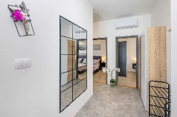 Holiday House in Žestilac for Up to 6 Guests