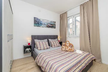 Holiday House in Žestilac for Up to 6 Guests