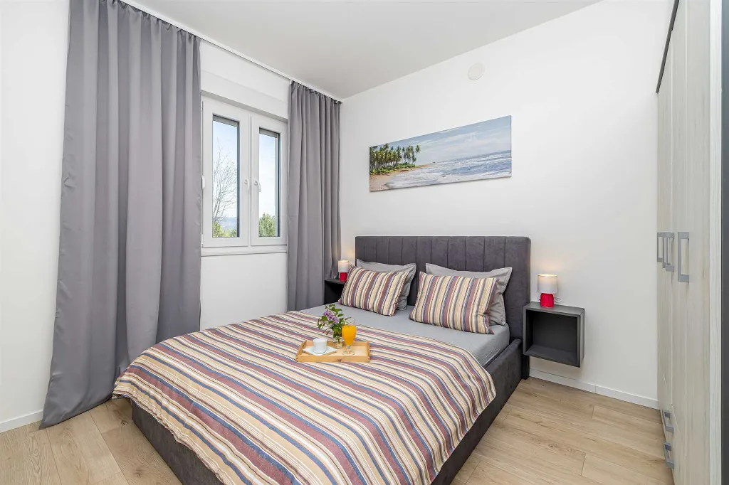 Holiday House in Žestilac for Up to 6 Guests