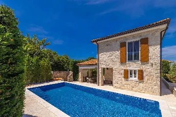 Holiday House with Private Pool in Malinska