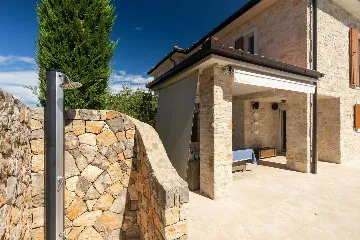 Holiday House with Private Pool in Malinska