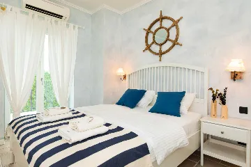 Holiday House with Private Pool in Malinska