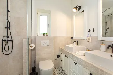 Holiday House with Private Pool in Malinska