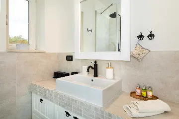 Holiday House with Private Pool in Malinska