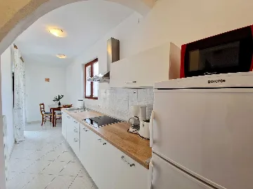 One-Bedroom Apartment in Poreč for 2 Guests