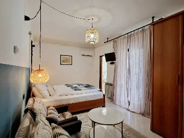 One-Bedroom Apartment in Poreč for 2 Guests
