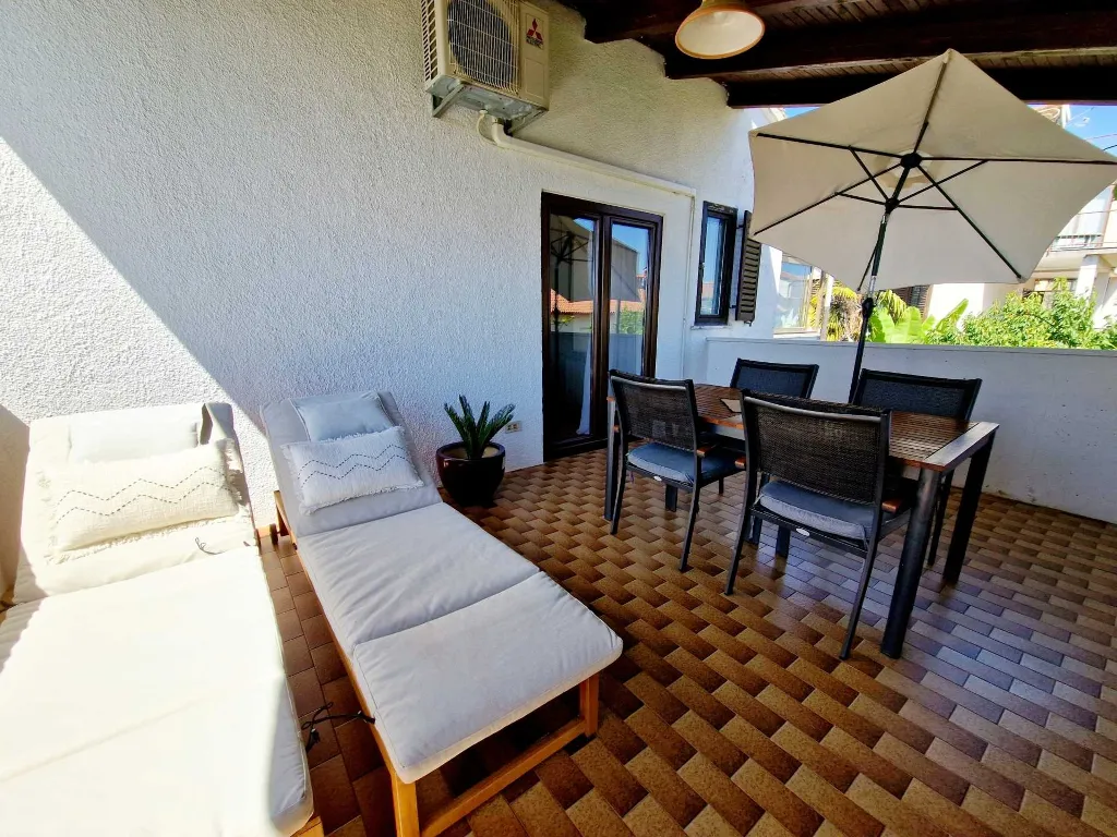 Poreč 1-Bedroom Apartment with Two Balconies
