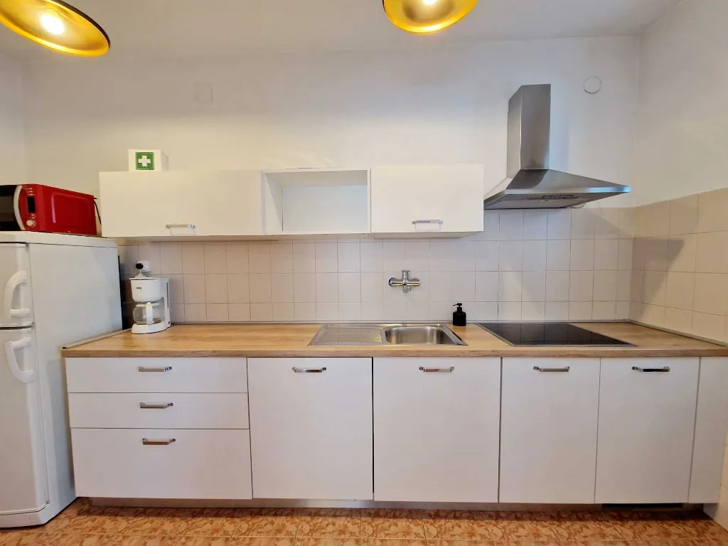 Poreč 1-Bedroom Apartment with Two Balconies
