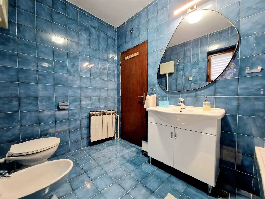 One-Bedroom Apartment with Private Balcony in Poreč