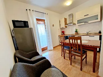 One-Bedroom Apartment with Private Balcony in Poreč