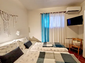 1-Bedroom Apartment with Private Terrace in Poreč